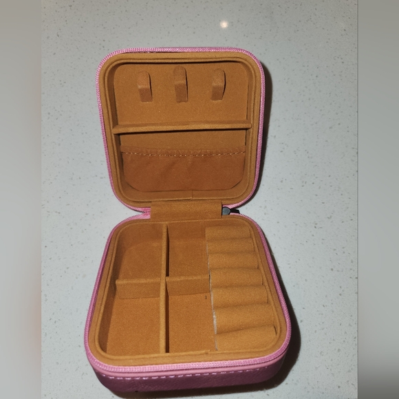 Pink "Danielle" Jewelry Case - Picture 2 of 2